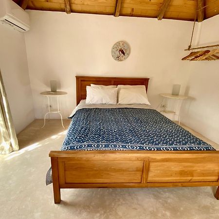 Stylish Vathy Studio With Sea View Екстериор снимка