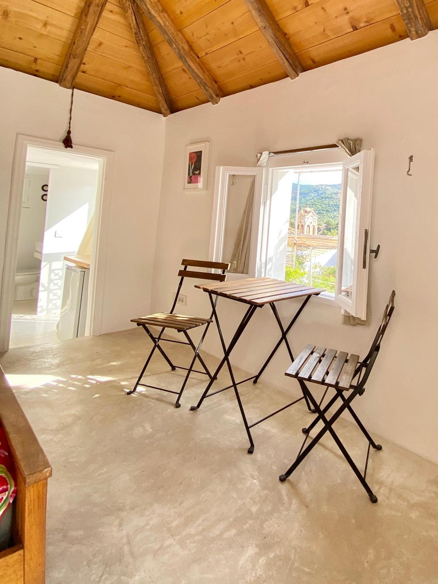 Stylish Vathy Studio With Sea View Екстериор снимка