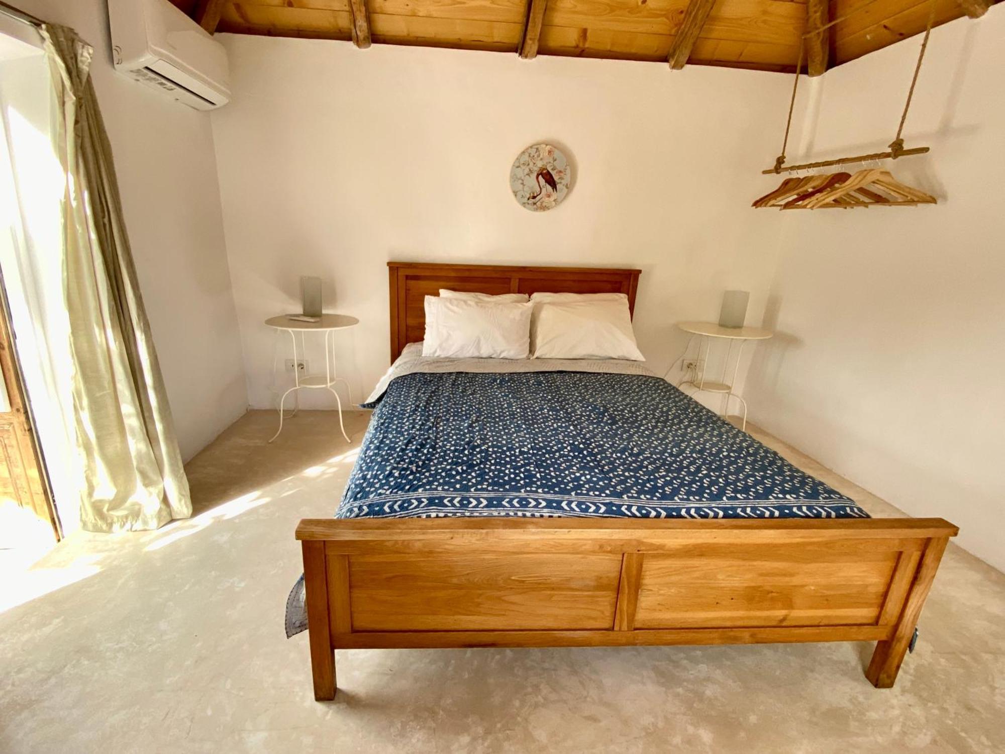 Stylish Vathy Studio With Sea View Екстериор снимка
