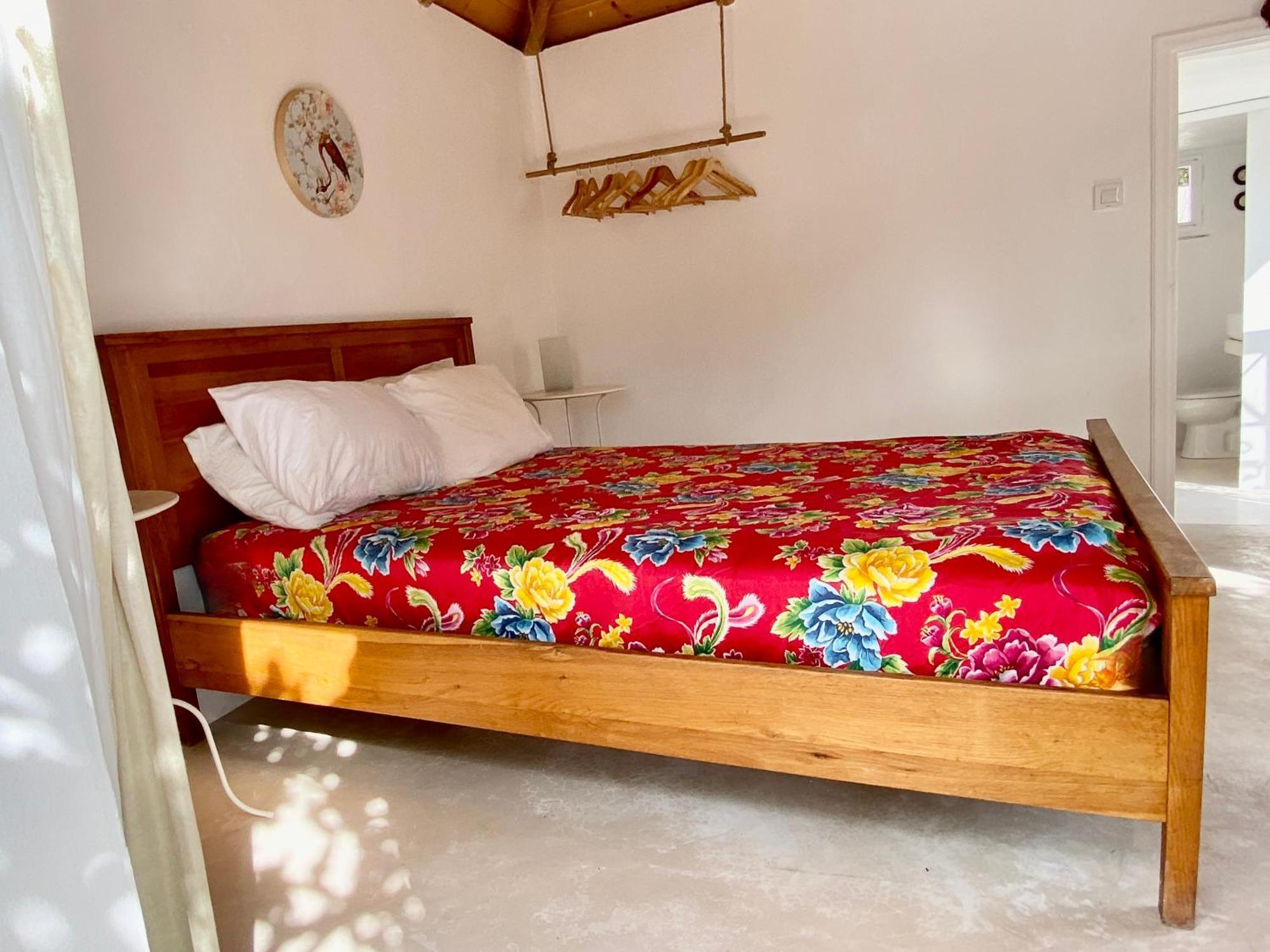 Stylish Vathy Studio With Sea View Екстериор снимка